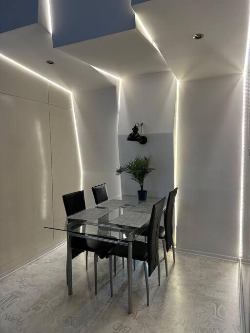 P-122 Piotrkowska Apartment. Łódź Extérieur photo