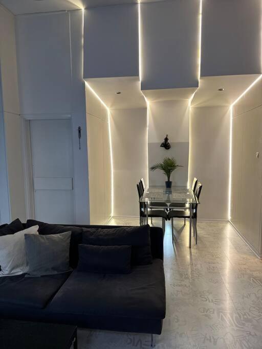 P-122 Piotrkowska Apartment. Łódź Extérieur photo
